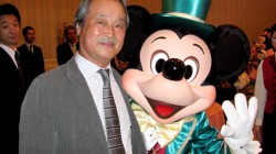 ミッキーとツーショット