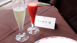 テーブル